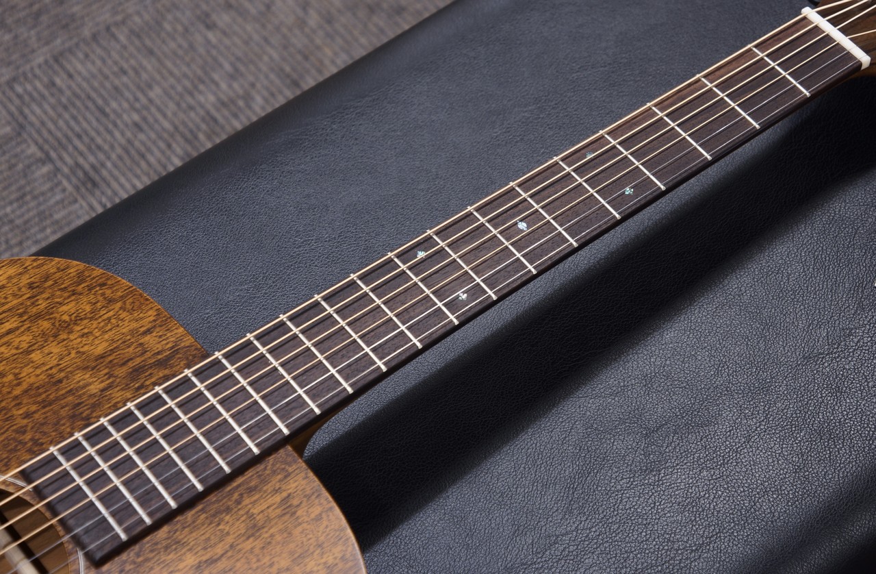 Martin 00-15M（新品/送料無料）【楽器検索デジマート】