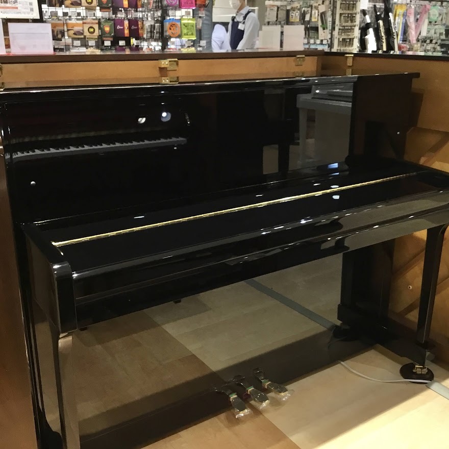 レア物？アップライトピアノ【EAVESTAFF】30年？