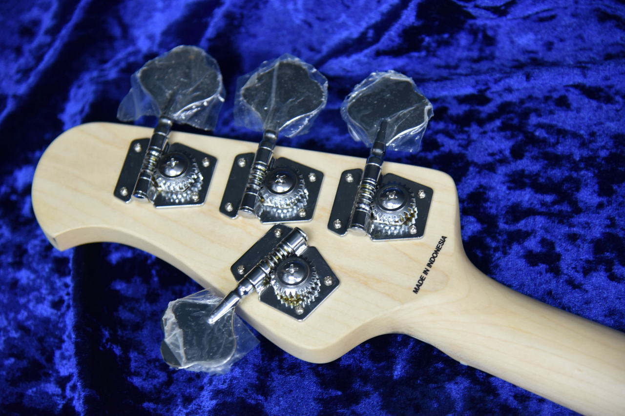 Sterling by MUSIC MAN StingRay RAY4 Black ウエイト3.85キロ