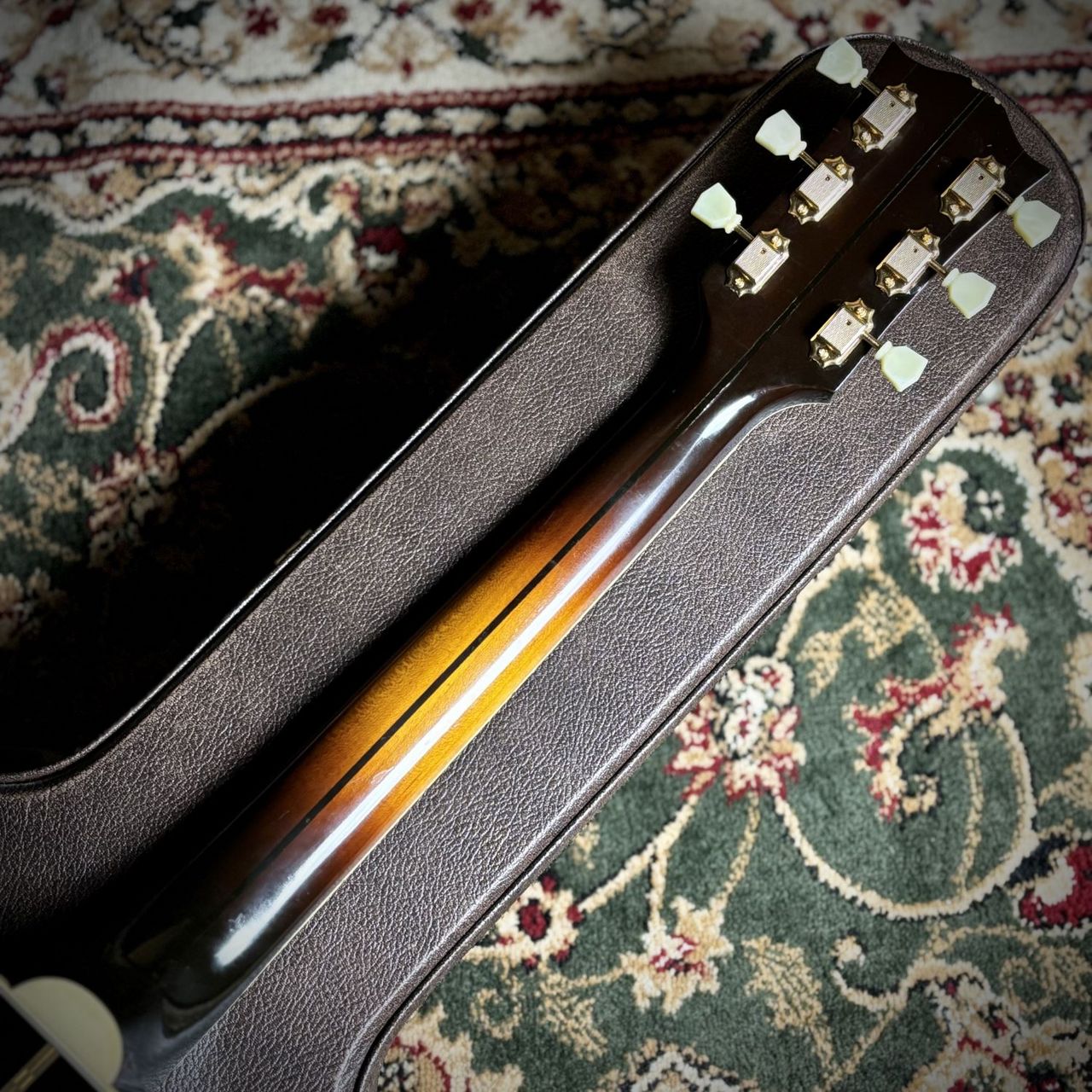 Gibson 【現物画像】1958 J-200 '95年製 SN:91735060【弦高4mm以上の為