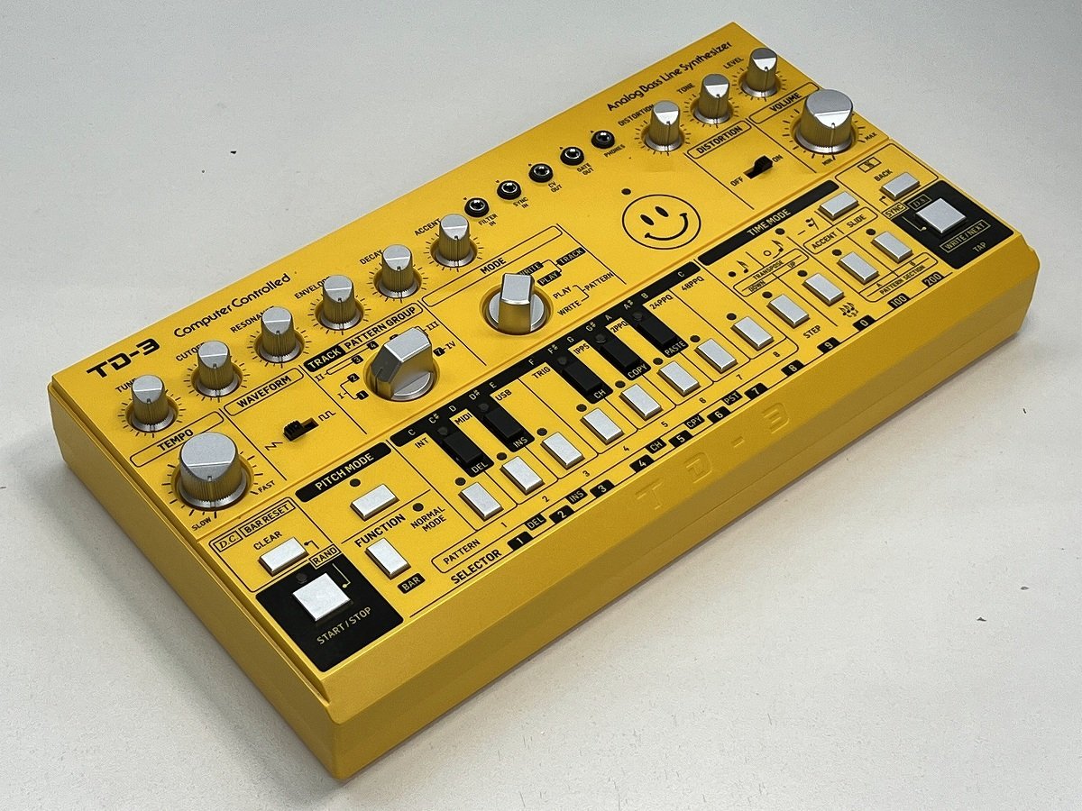 BEHRINGER TD-3 AM アナログ・ベースライン・シンセサイザー【WEBSHOP