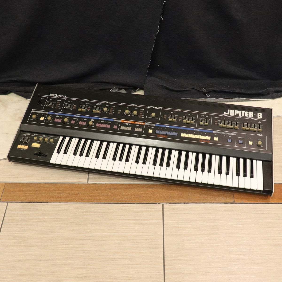 Roland JUPITER-6 【梅田店】（中古/送料無料）【楽器検索デジマート】