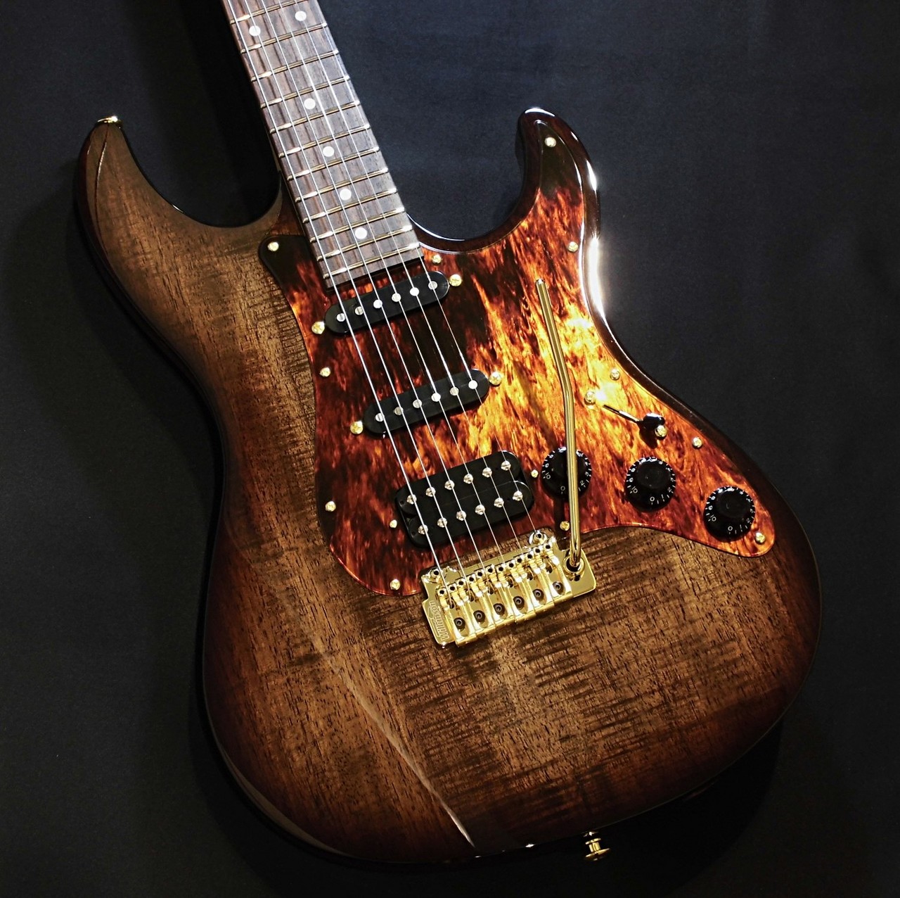 Black Smoker Futura-SV SSH / Koa Top / Dark Brown Burst MH【3.81kg