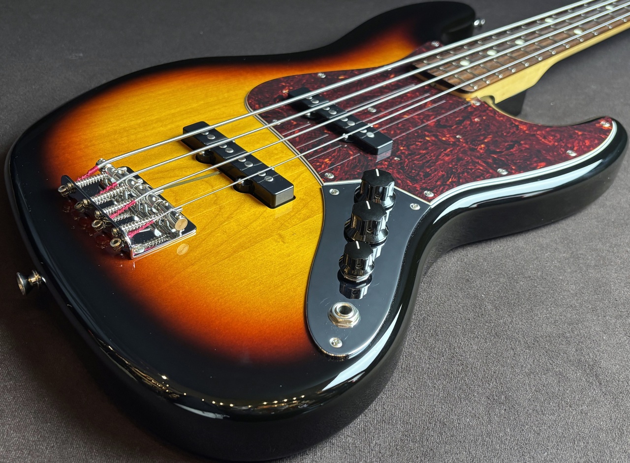 Fender Made in Japan Traditional II 60s Jazz Bass 3TS（中古