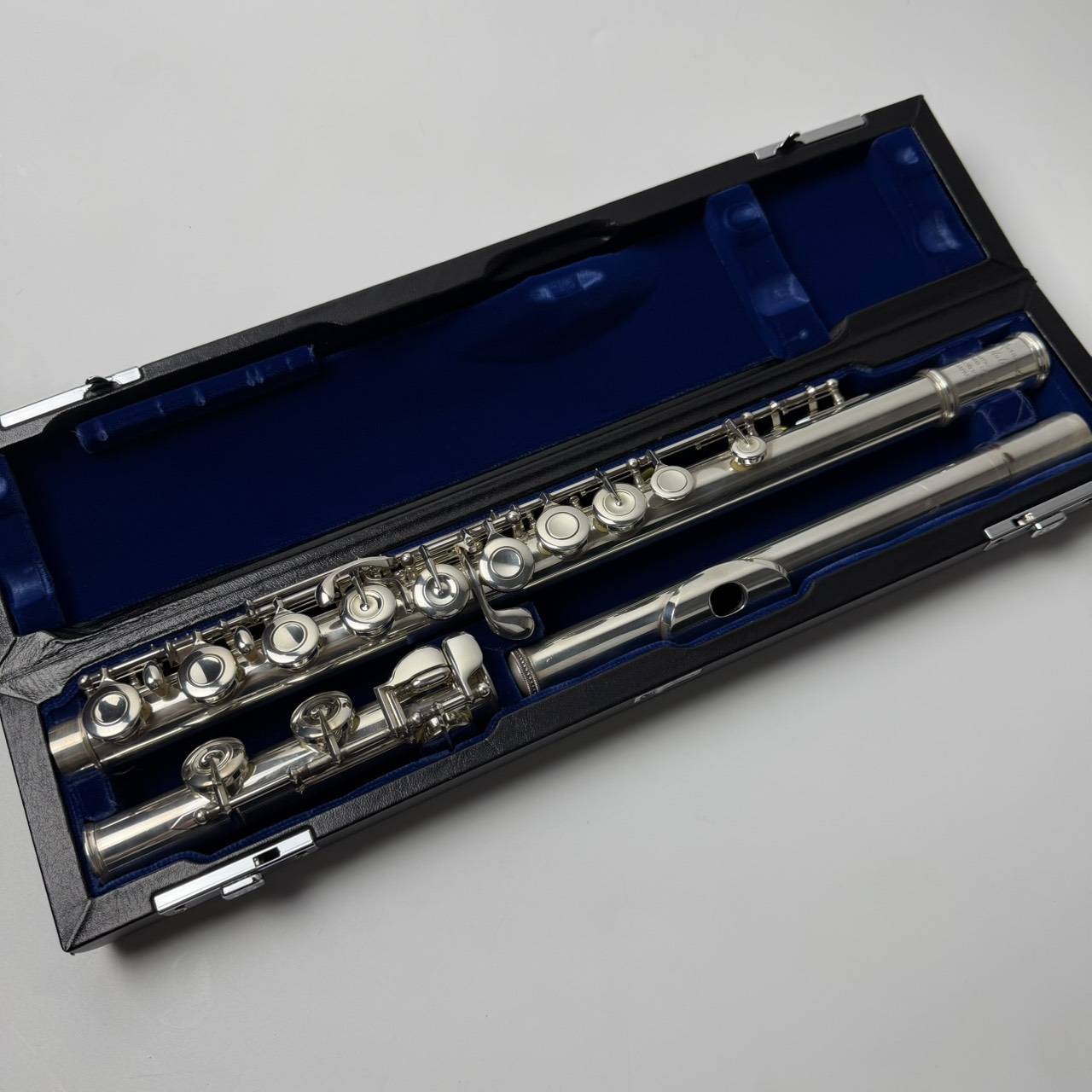 MURAMATSU 中古フルート GXIIICCE｜技術者による全タンポ交換・全体