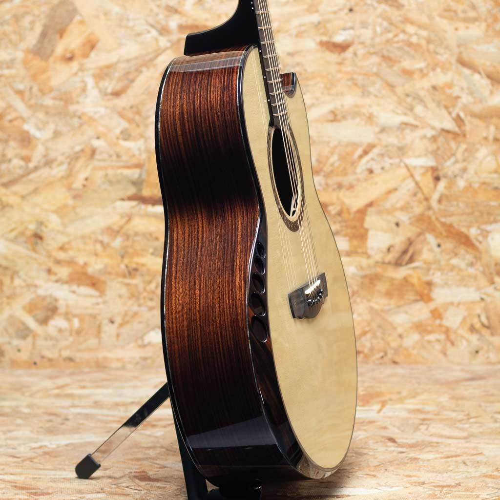 超人気新品 Ryan Guitars(Kevin Soloist（新品 Grand Nightingale Ryan) ギター