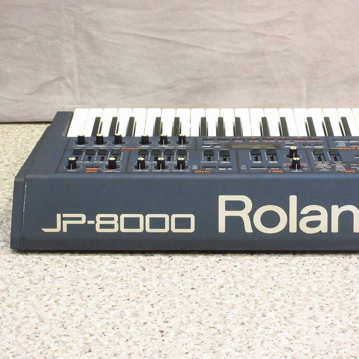 Roland JP-8000 