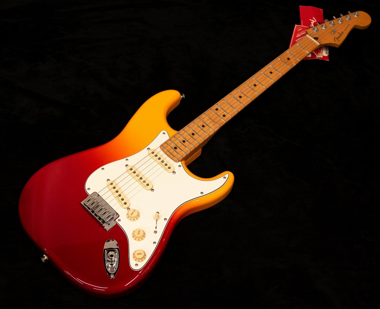 Fender Player Plus Tequila Sunrise ストラト Fender Player Plus Stratocaster Tequila Sunrise（新品特価/送料無料