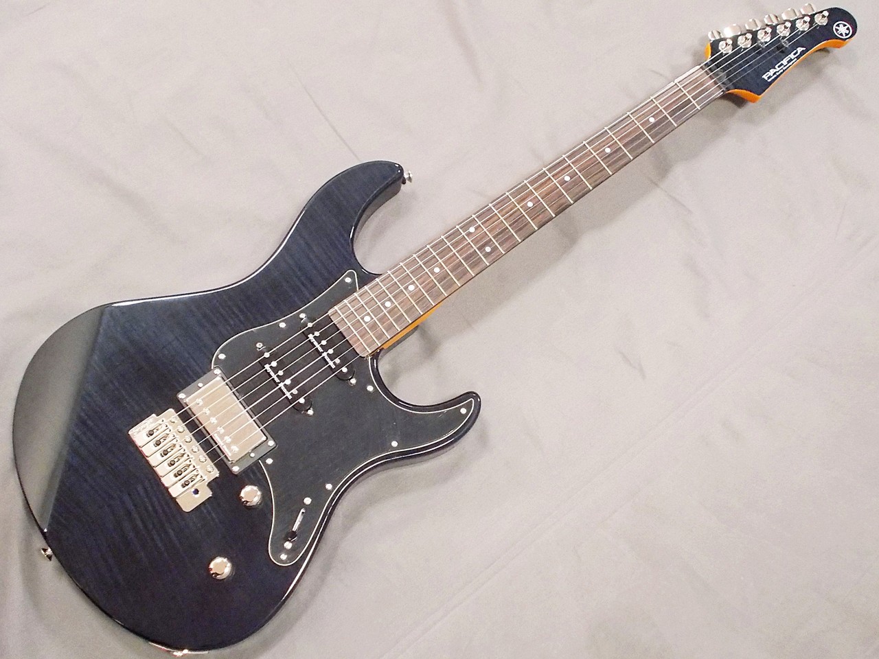 YAMAHA PACIFICA612VⅡFM トランスルーセントブラック(TBL
