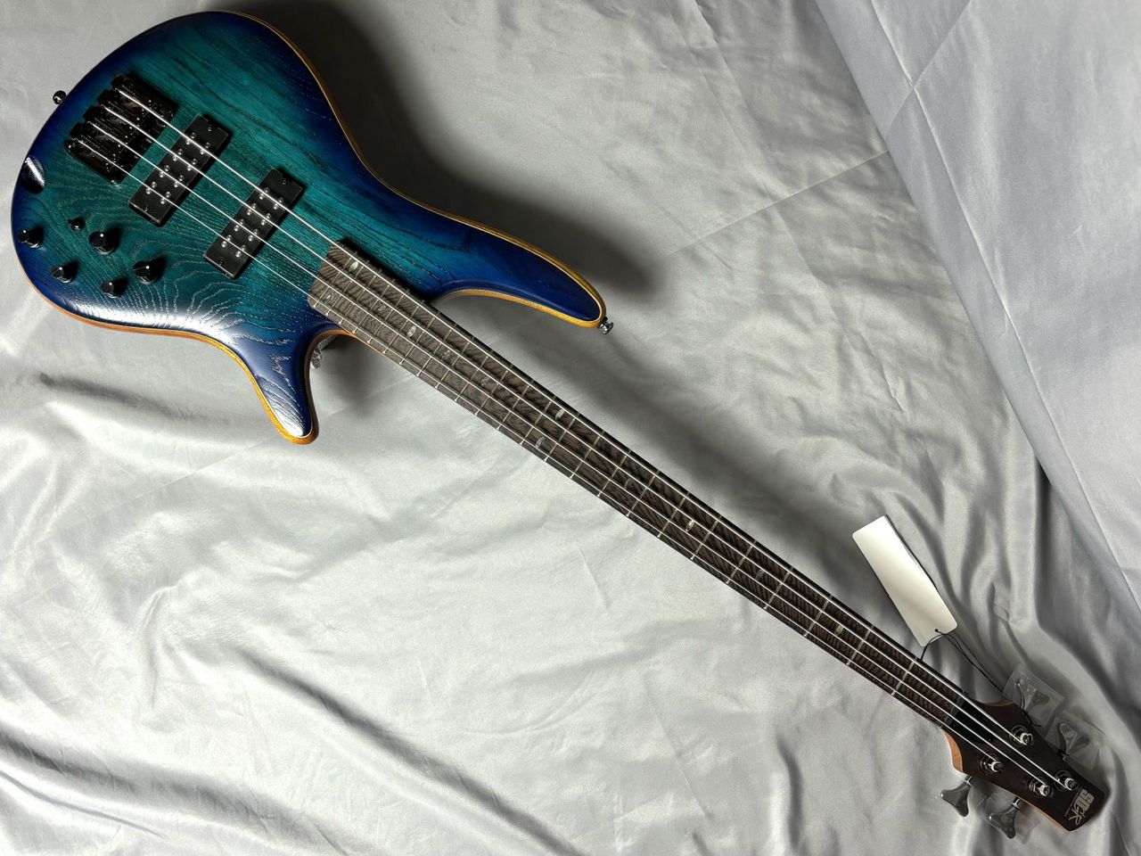 STR LS42 4弦ベース 24フレット　アクティブ STR LS42 4弦ベース 24フレット アクティブ STR LS42 4弦ベース