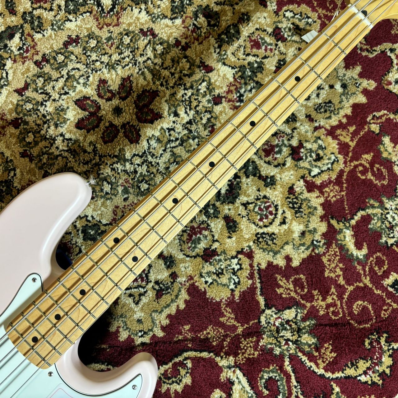 Compact Bass アイボリー　ショートスケール　ジャズベース　オマケ多数 Compact Bass アイボリー ショートスケール ジャズベース オマケ多数