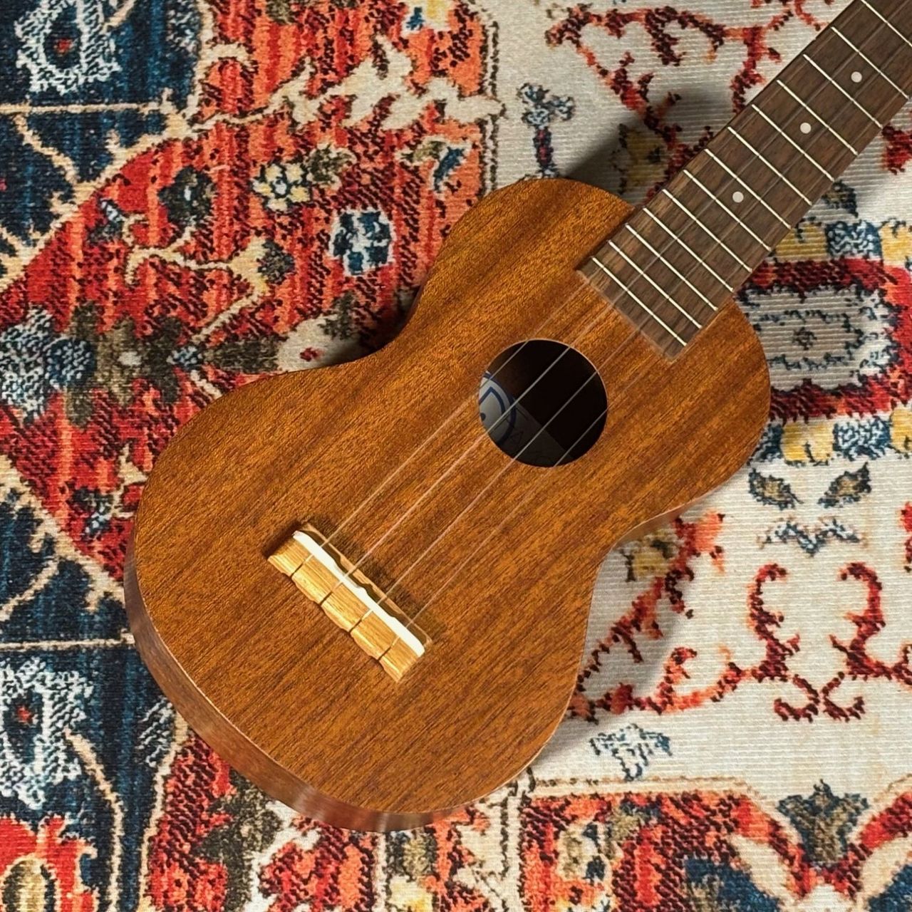 美品中古　famous fs-1g Famous】FS-1G ソプラノサイズ｜ウクレレ専門店 KIWAYA公式通販