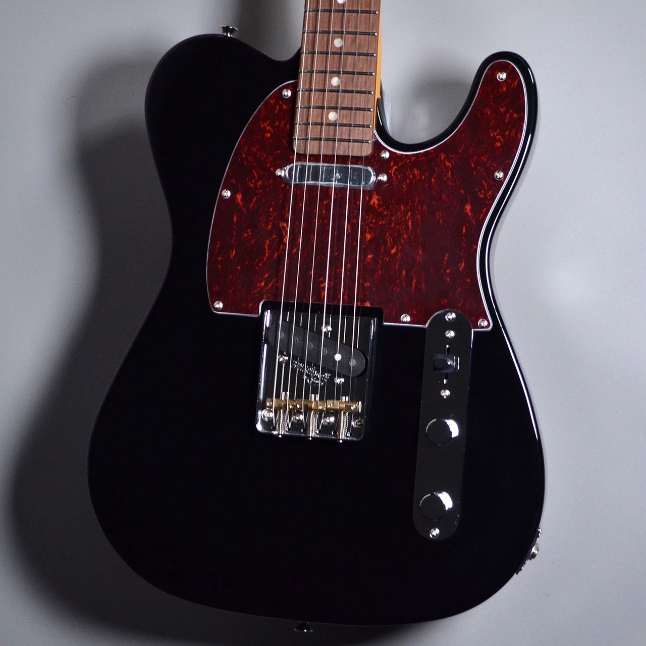 ブラックエレキギター 木製ボディ ハムバッカー 61Q9cEeHzUL._UF350,350_QL80_.jpg