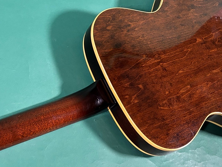 Epiphone E444T GRANADA （ビンテージ）【楽器検索デジマート】