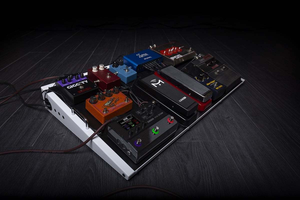 LINE 6 HX STOMP コンパクト プロフェッショナル ギタープロセッサー