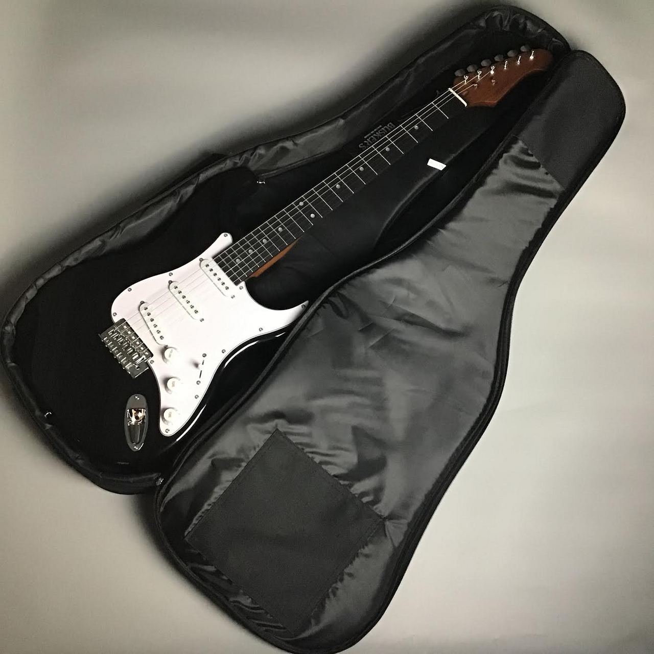 BUSKER'S BST-Standard BLK ストラトキャスタータイプ（新品/送料無料