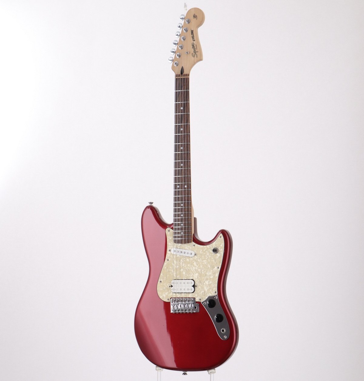 Squier Cyclone レッド エレキギター Squier Paranormal Series Cyclone Electric Guitar Candy Apple