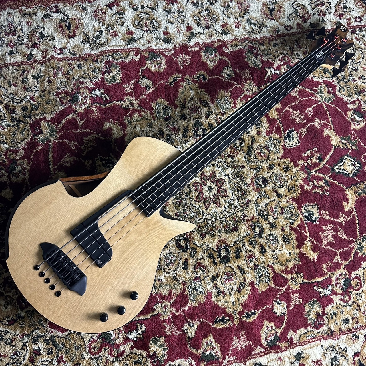 AST Basses and Guitars MOM 5strings Semihollow【セミアコ】【5弦