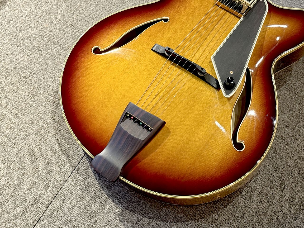 【幻の国産】Angelica New Yorker / 寺田楽器製フルアコ 幻の国産】Angelica New Yorker / 寺田楽器製フルアコ - メルカリ