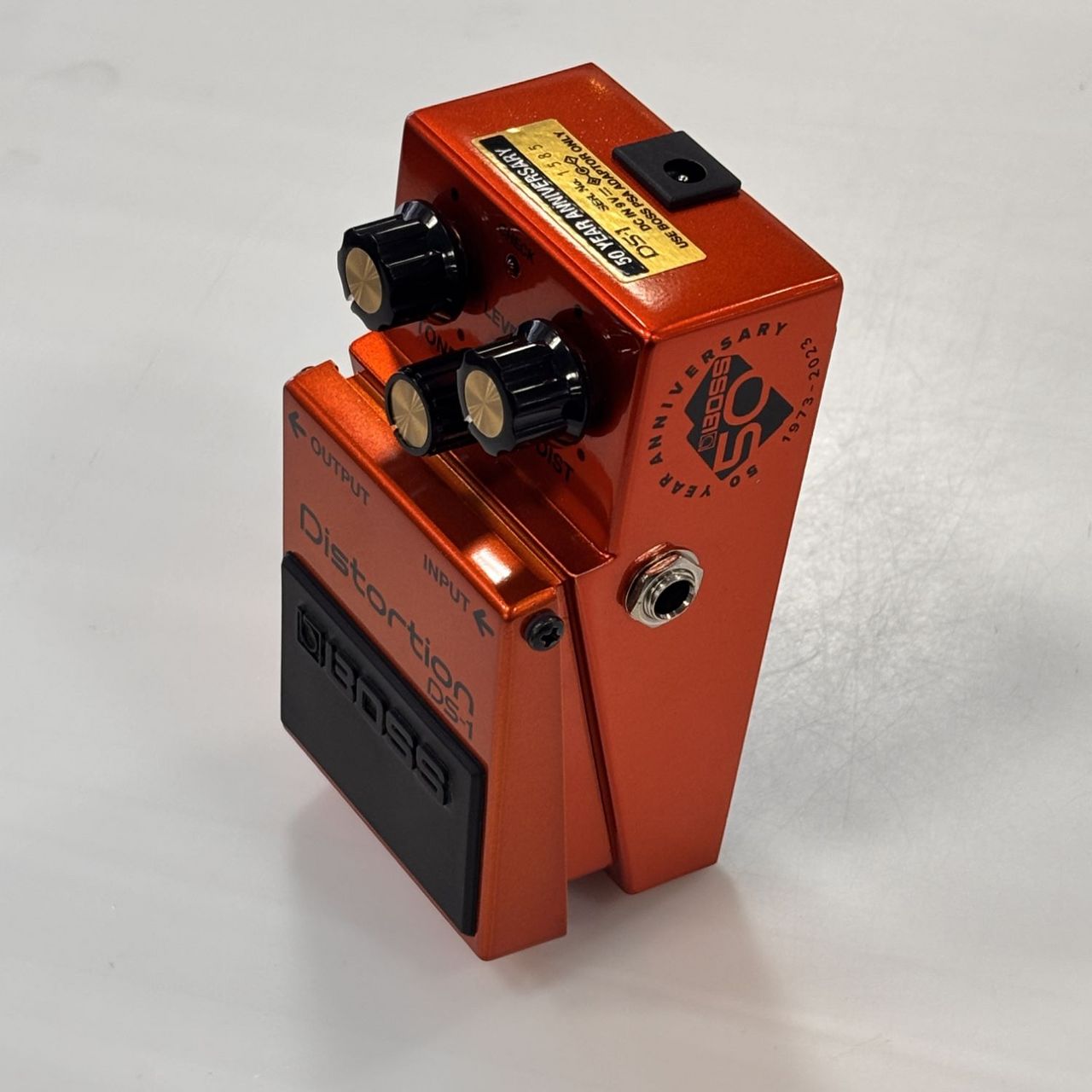 BOSS DS-1-B50A 50th Anniversary Pedals 【メタリック塗装筐体】【銀