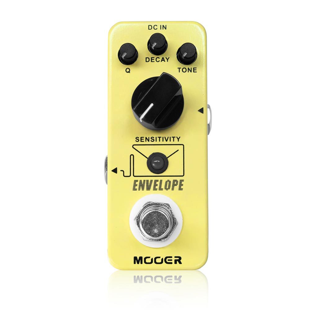 1円〜① エフェクターまとめ売り bass envelope filter(M82) EBS MultiComp KORG PB-03 チューナー ハードケース付