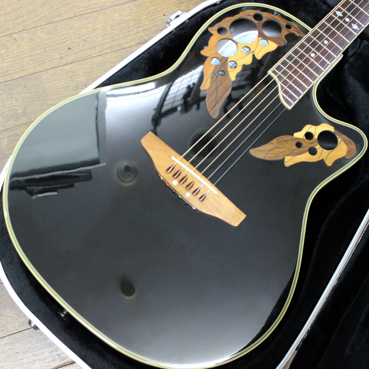 Ovation Celebrity Deluxe CS257 Black オベーション・セレブリティ