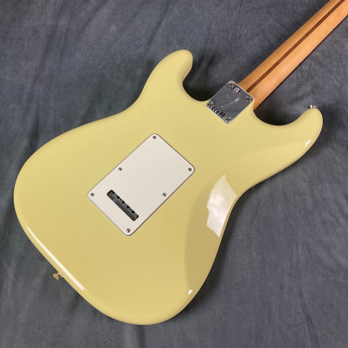 Fender Player II Stratocaster Hialeah Yellow エレキギター ストラト