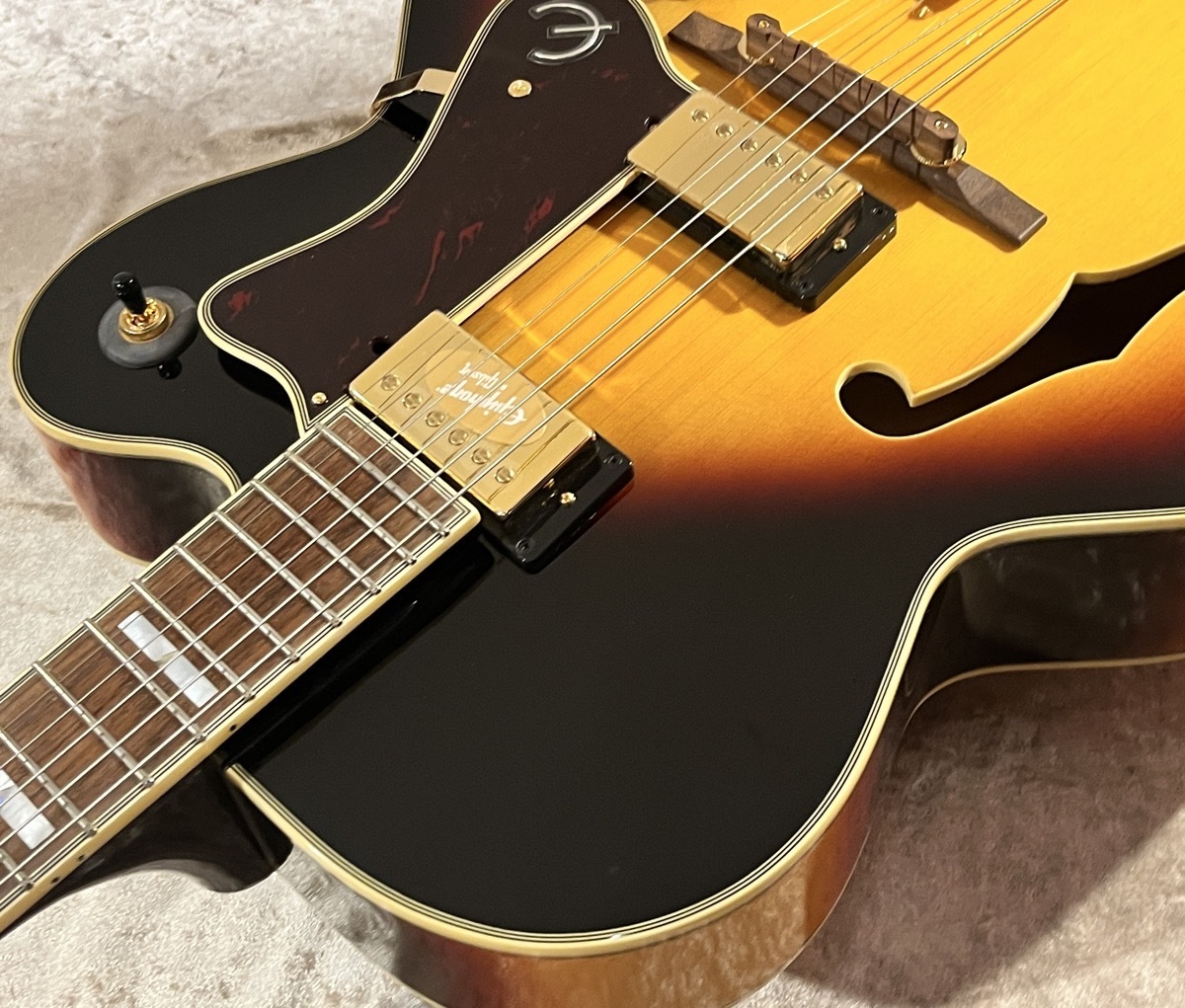 Epiphone 【特価】Broadway Vintage Sunburst sn23031512687