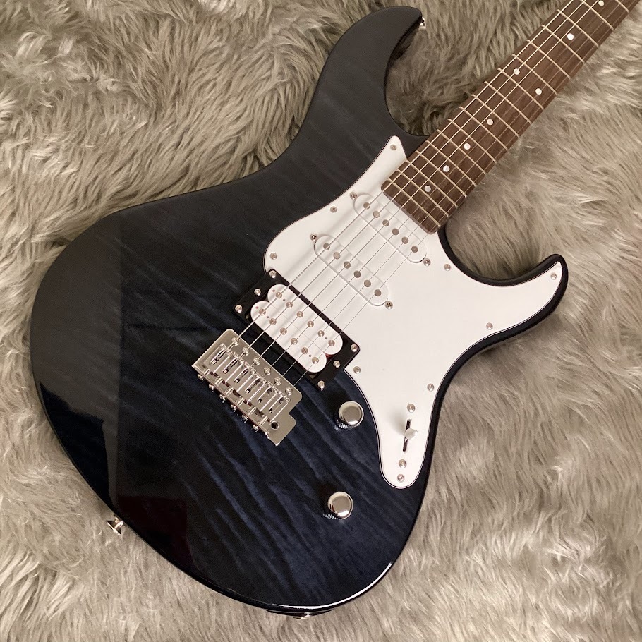 YAMAHA パシフィカ　212 トランスルーセントブラック YAMAHA PACIFICA212VFM TBL トランスルーセントブラック