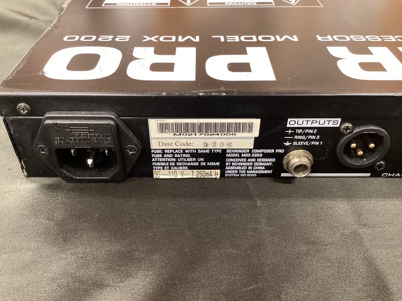 BEHRINGER (ベリンガー) MDX2200　2チャンネルコンプレッサー BEHRINGER (ベリンガー) MDX2200 2チャンネルコンプレッサー