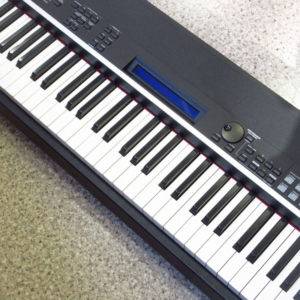 YAMAHA CP4 STAGE 
