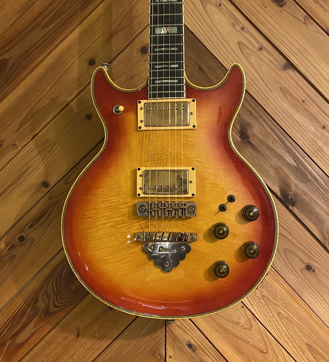 【希少♡】Ibanez Artist AR300 エレキ ギター 1981年製 Ibanez The Artist Series AR300CS（中古）【楽器検索デジマート】