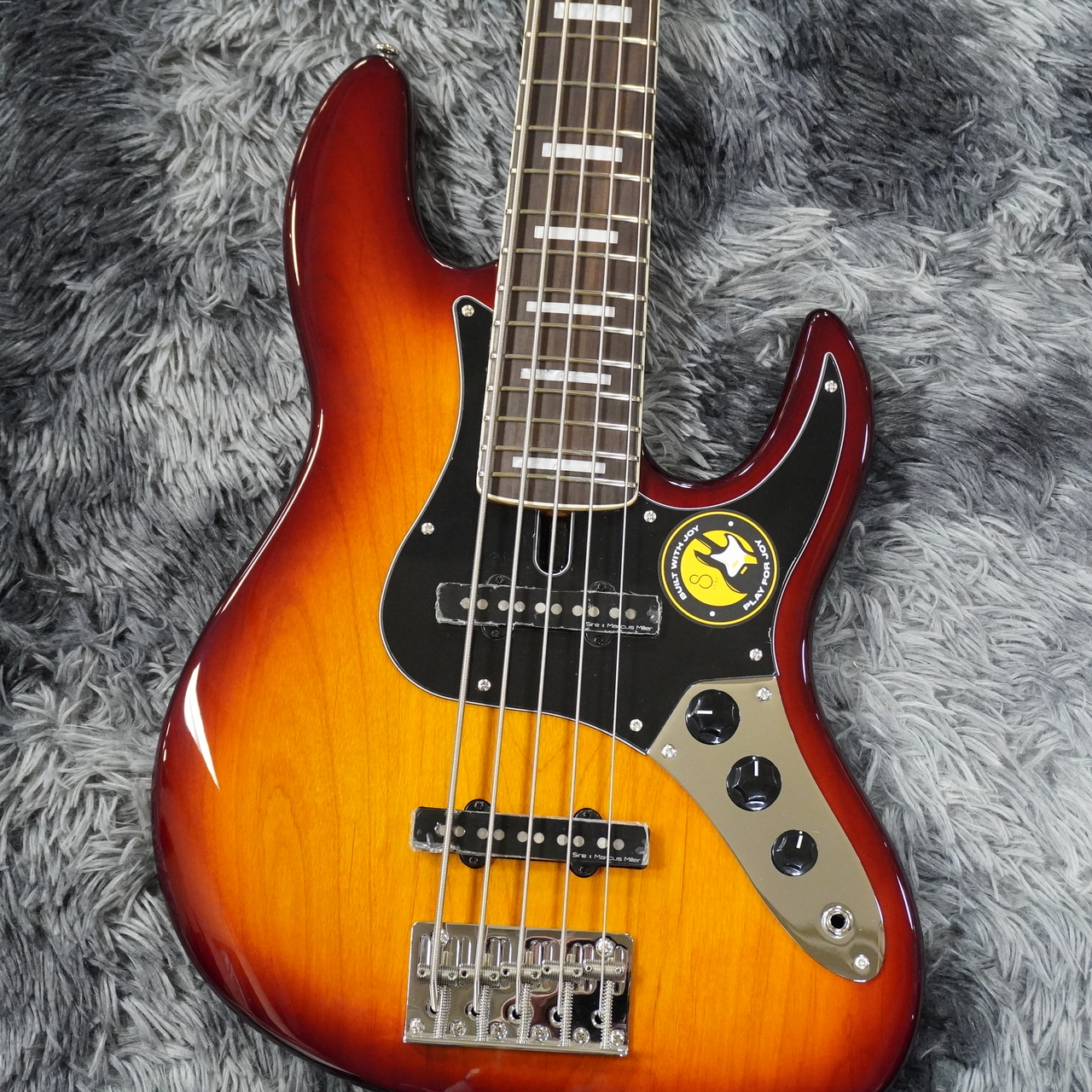 Sire MarcusMillerV7 5st サンバースト 純正ケース付 Sire ( サイアー ) V7 5ST S.Ash Tobacco Sunburst 2nd
