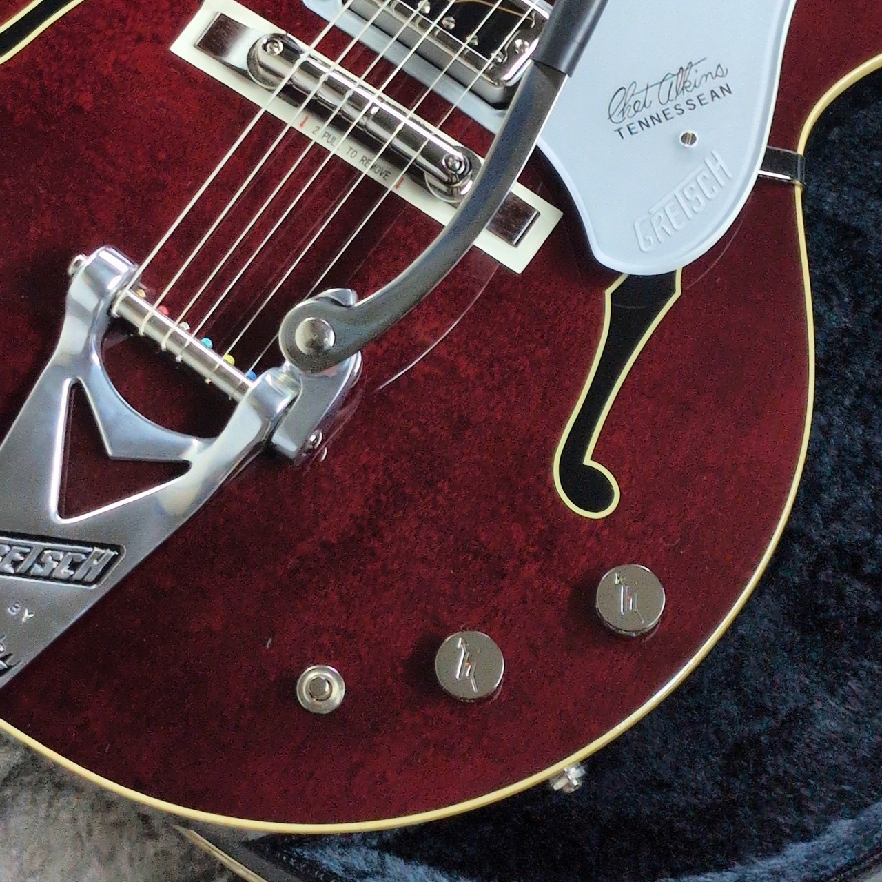 Gretsch G6119T-62 Vintage Select '62 Tennessean ~Dark Cherry Stain