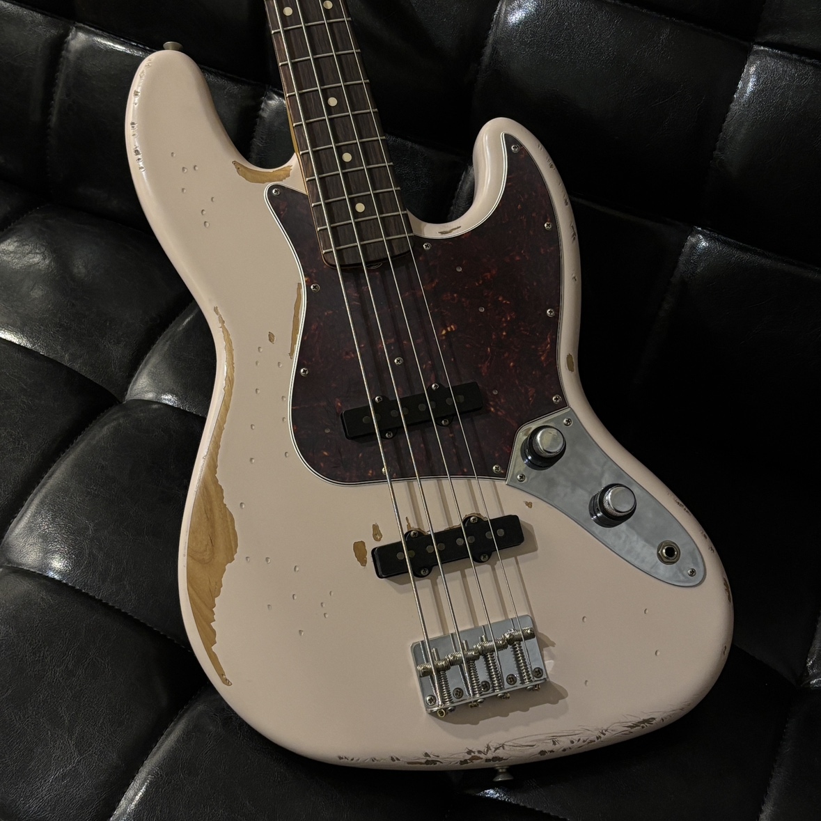 Fender Flea Jazz Bass Shell Pink【Red Hot Chili Peppers Flea