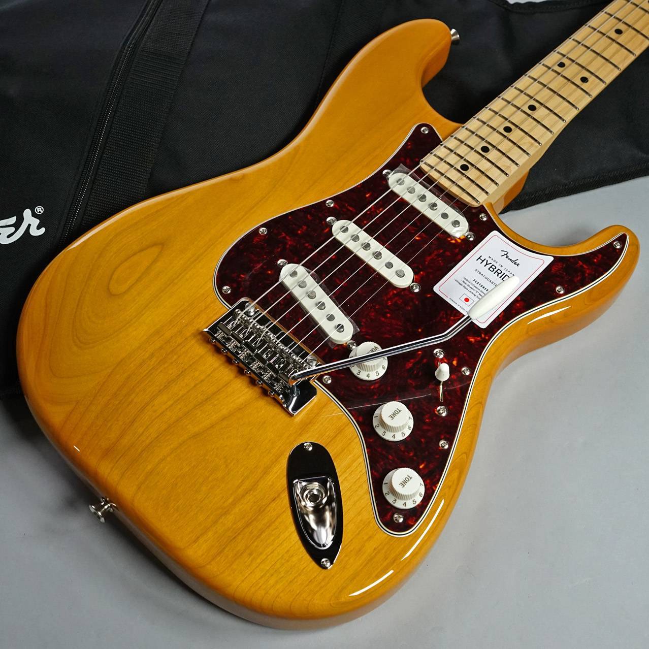 期間限定値下げ中 Hybrid II vintage Fender Made in Japan Hybrid II Stratocaster Vintage Natural エレキ