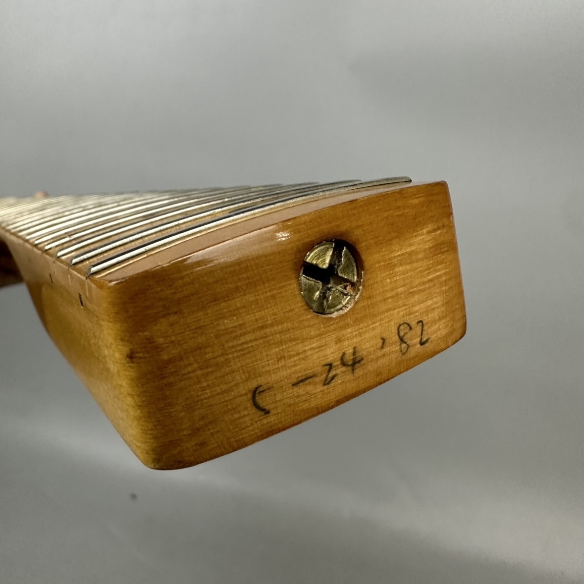 Fender Japan ST57-115 JVシリアル 1982年製 Fender横ロゴモノグラム