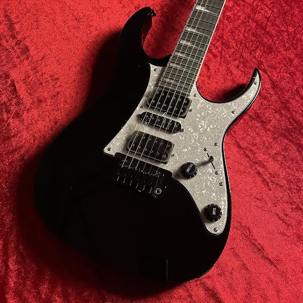 Ibanez RGV250 BK ブラック エレキギター ストラトキャスタータイプ（新品/送料無料）【楽器検索デジマート】