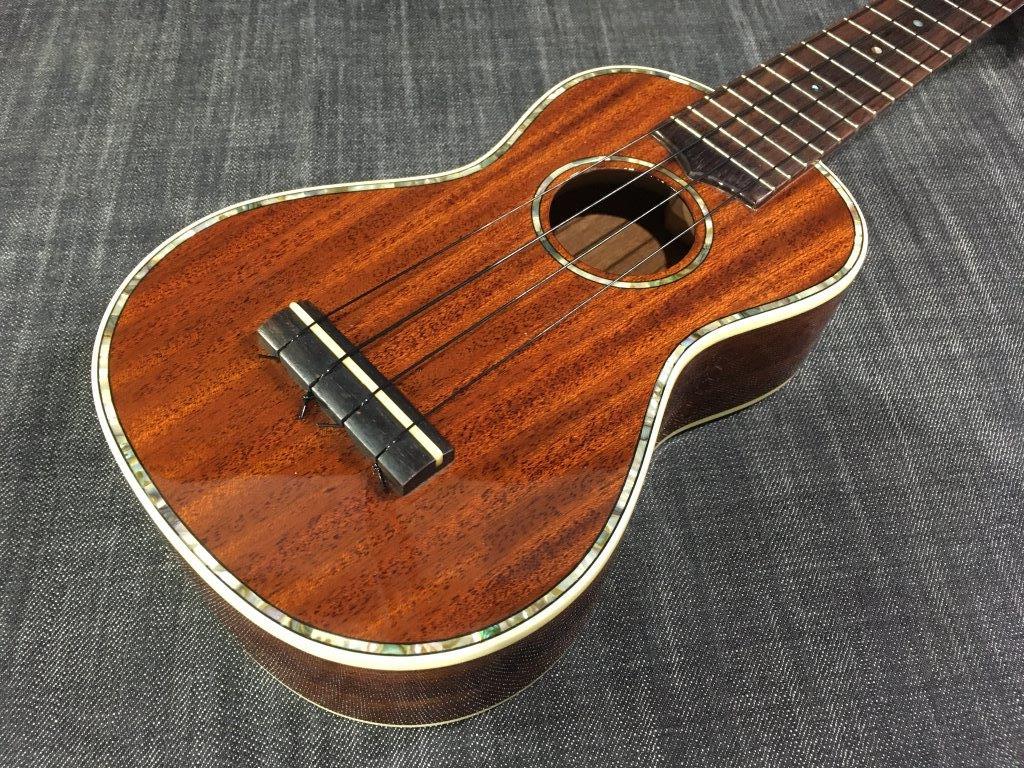 LOCO ukulele DUK-5T（中古/送料無料）【楽器検索デジマート】