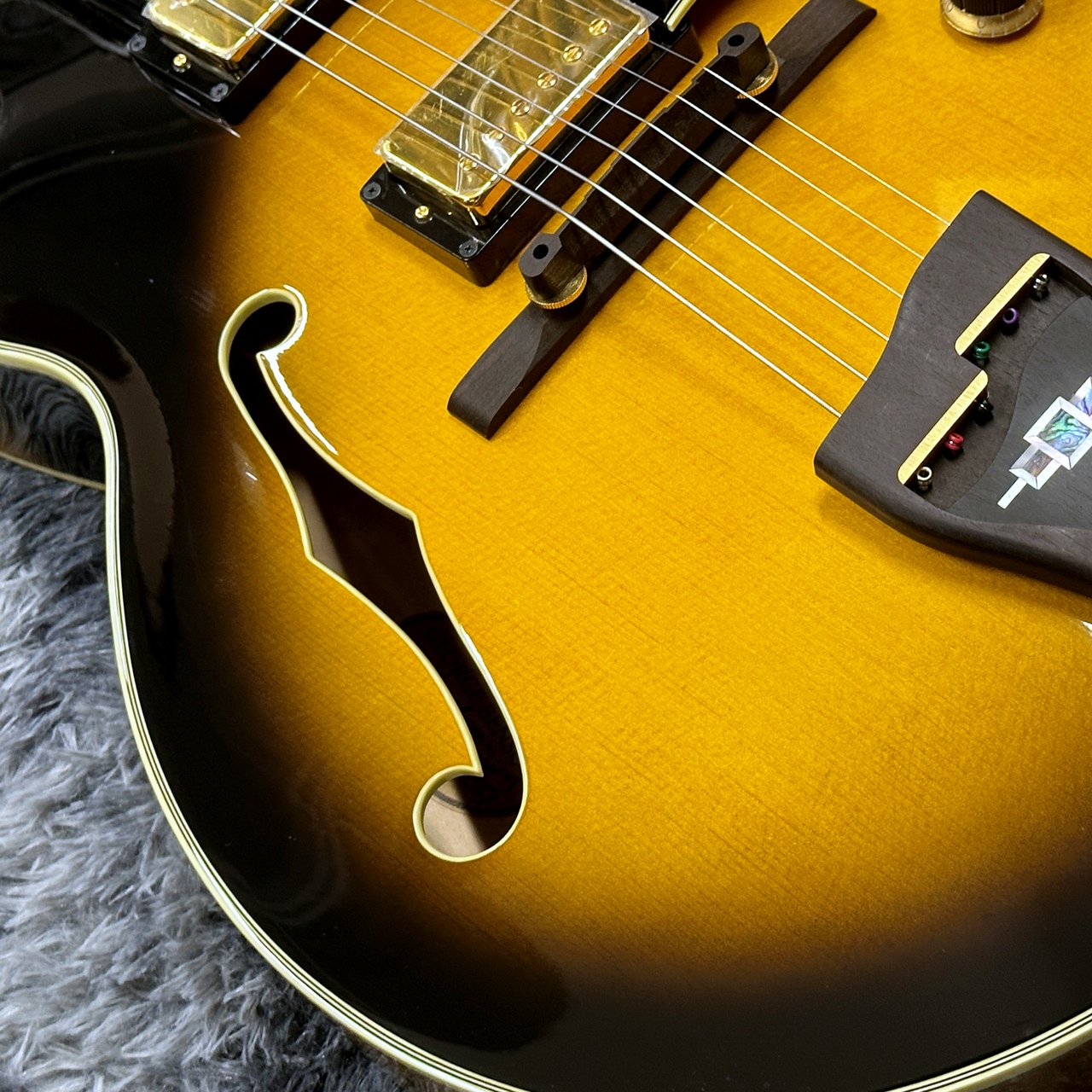 Ibanez LGB300-VYS (Vintage Yellow Sunburst) -George Benson