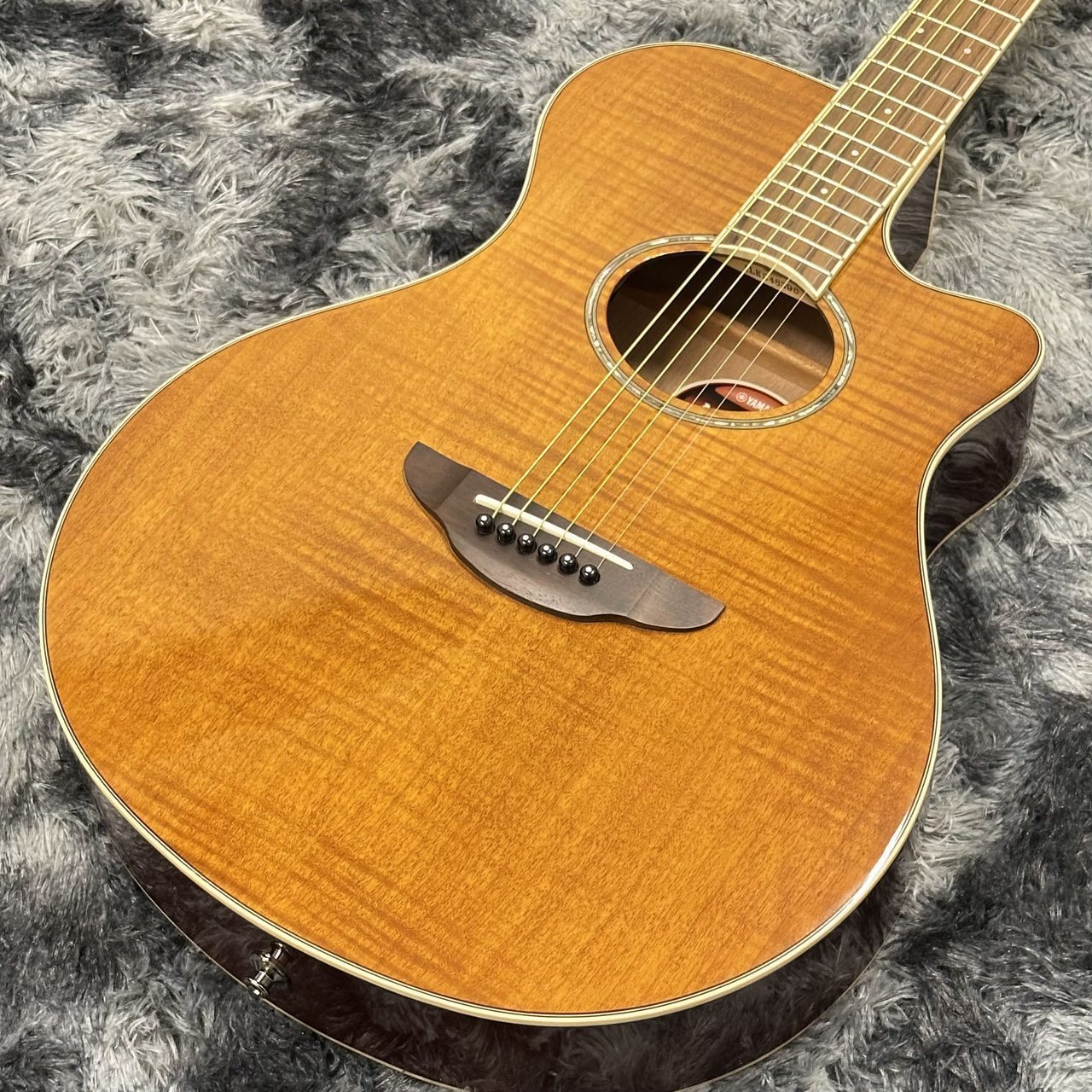 Yamaha APX600FM ハードケース付き YAMAHA APX600FM/AM(アンバー)【薄胴エレアコ】（新品/送料無料
