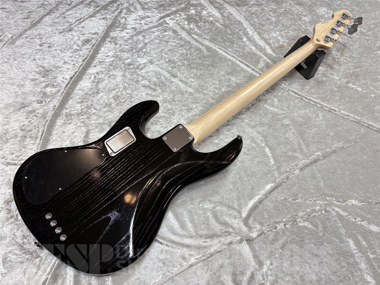 Y*K様 ESP AMAZE AS M ジャズベース 黒ピックガード＋純正ケース Y*K様