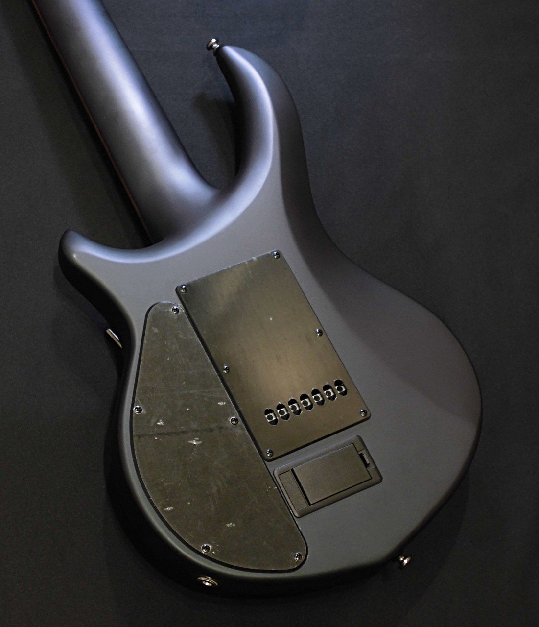 STERLING MAJ170 Arctic Dream 7弦 Amazon.com: Sterling By MusicMan 7 String Solid-Body