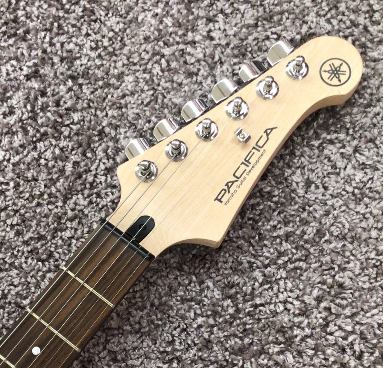 ヤマハ　パシフィカ　120H ホワイト　VW白 YAMAHA PACIFICA120H VW エレキギター ヴィンテージホワイト