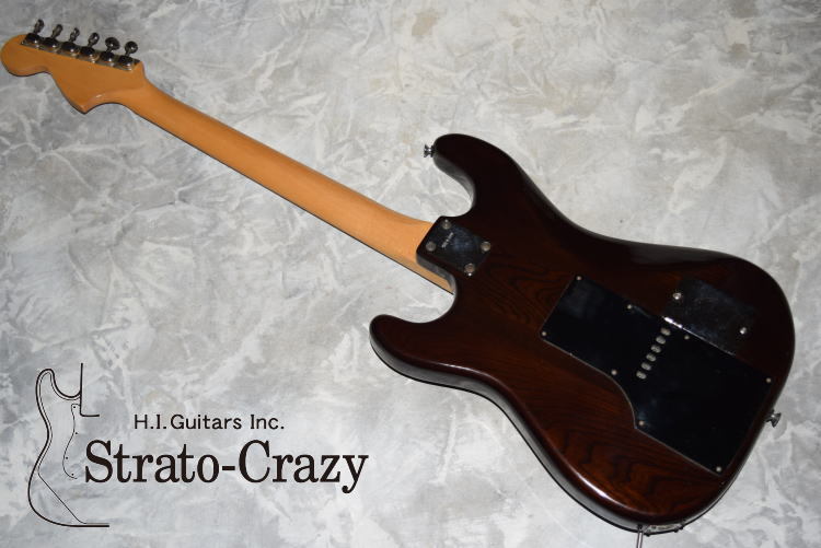 Fresher FS-682 エフェクター内蔵 Stratocaster Copy Model Walnut