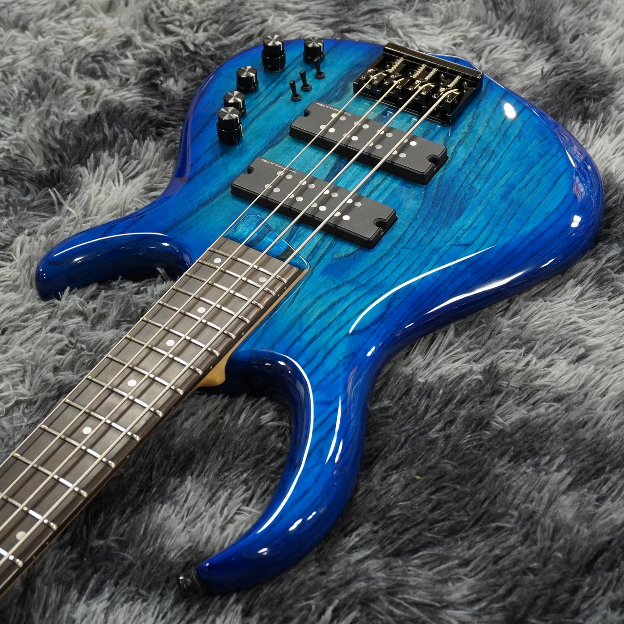 シークレットベース Mad Mantis 青/黄 13cm ソフビ フィギュア