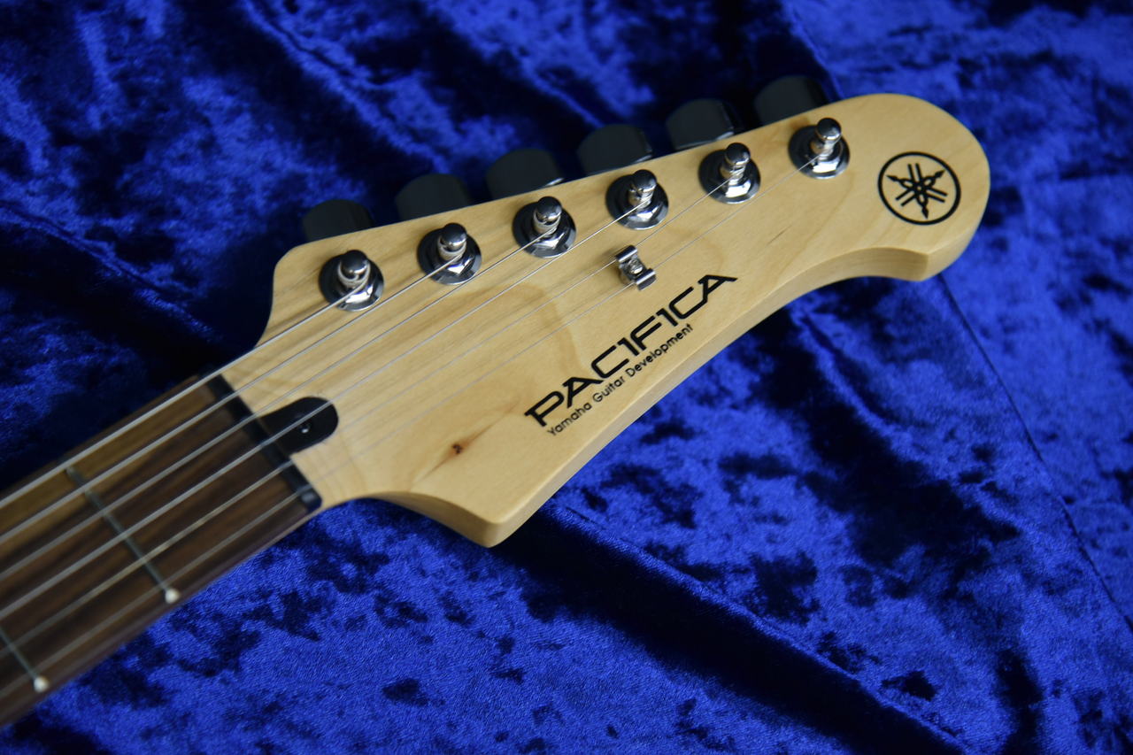 YAMAHA PACIFICA120H ブラック(BL)（B級特価）【楽器検索デジマート】