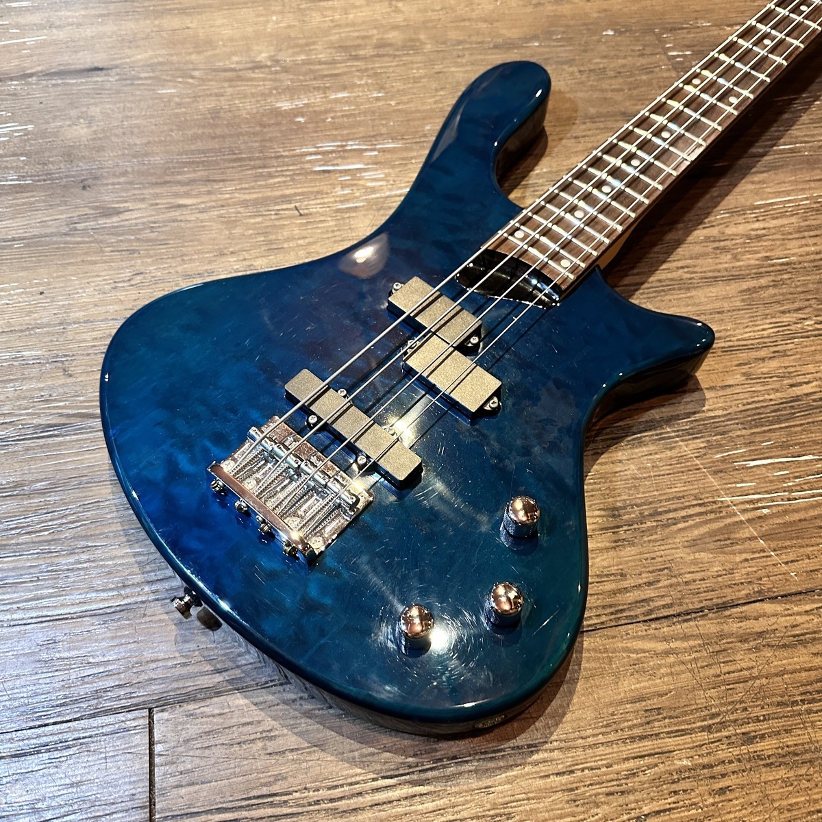Washburn T14Q Taurus エレキベースギター　送料無料 Washburn T14Q Taurus Electric bass（中古/送料無料）【楽器検索