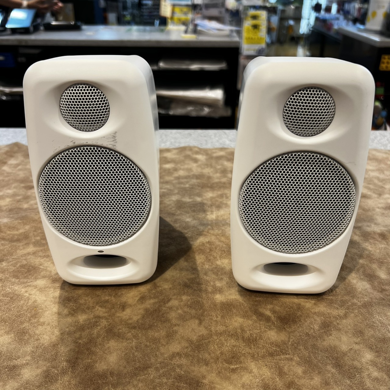 IK Multimedia iLoud Micro Monitors中古品 IK Multimedia 【中古】iLoud Micro Monitor White（中古/送料無料