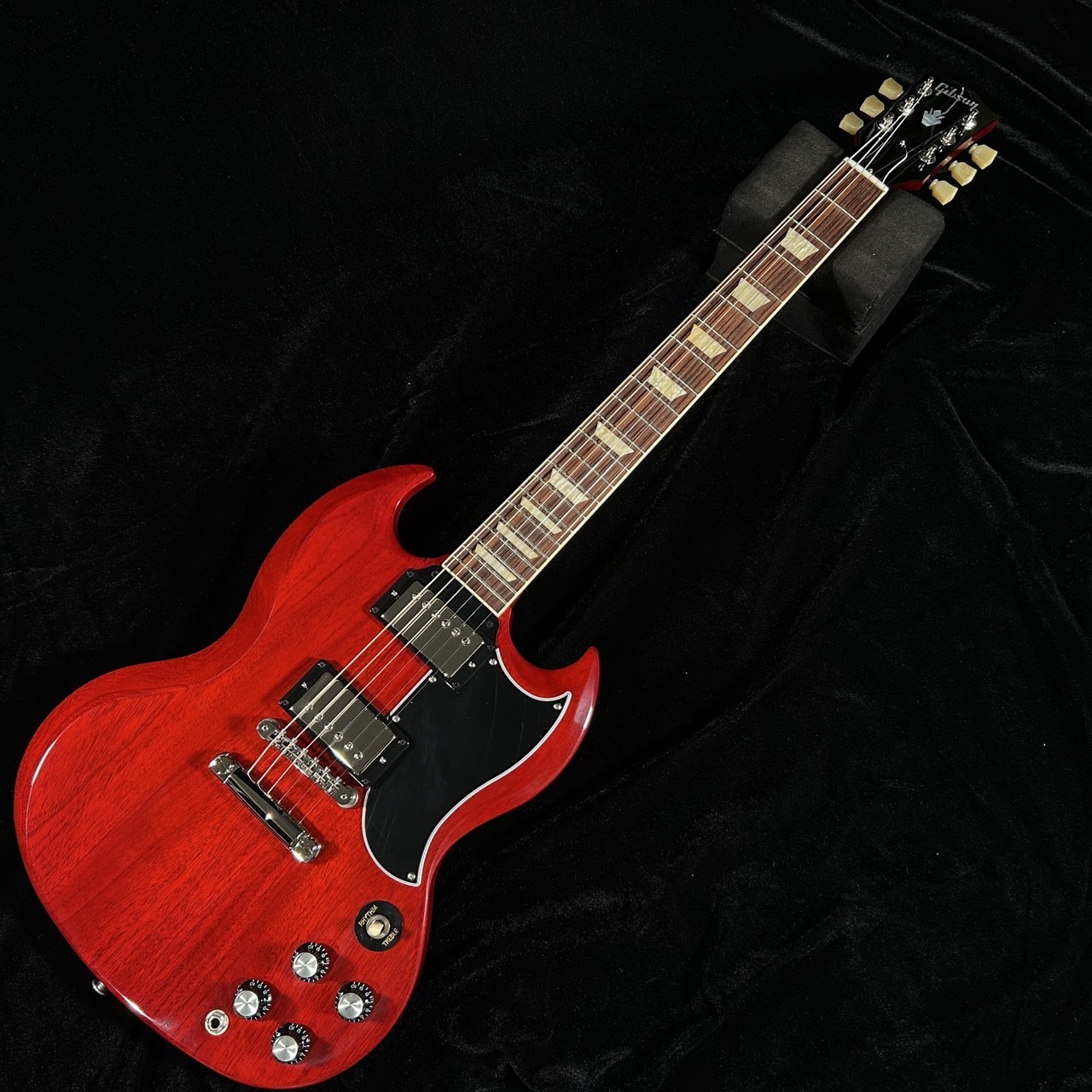 GIBSON SG STANDARD ‘61 Cherry Gibson SG Standard '61 Maestro Vibrola Vintage Cherry SG